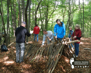 Survival Training Unterkunftbauen